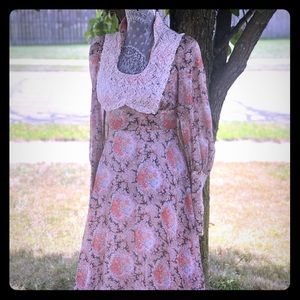 Most INCREDIBLE vintage dress! Can you say BOHO?
